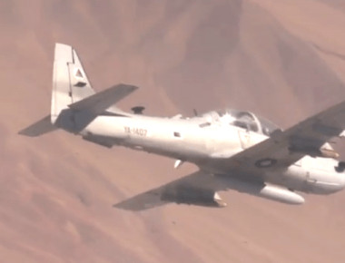 A-29 Super Tucano εν δράσει: Ρίψεις βομβών στο Αφγανιστάν! (βίντεο)